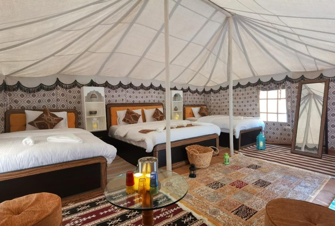 Alsarmadi Desert Camp Hotel Shahiq Luaran gambar