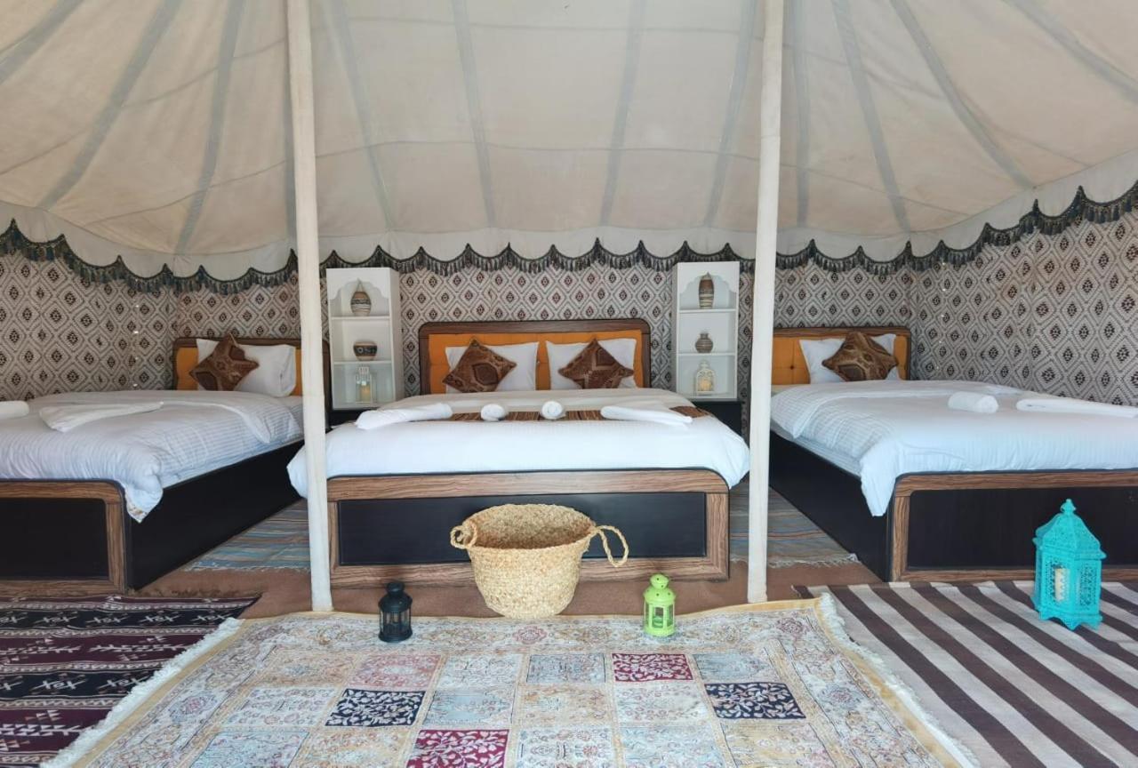 Alsarmadi Desert Camp Hotel Shahiq Luaran gambar